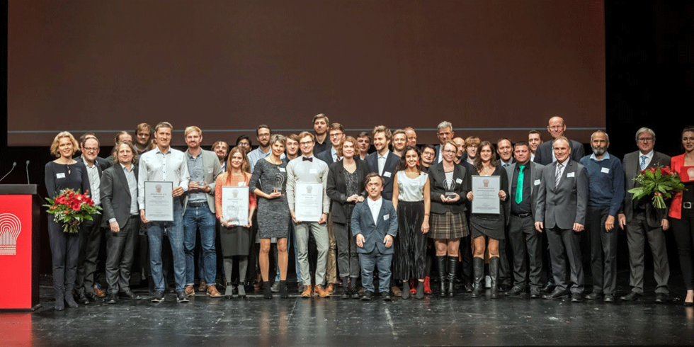 Gruppenbild der Gewinner des Innovationspreises 2019